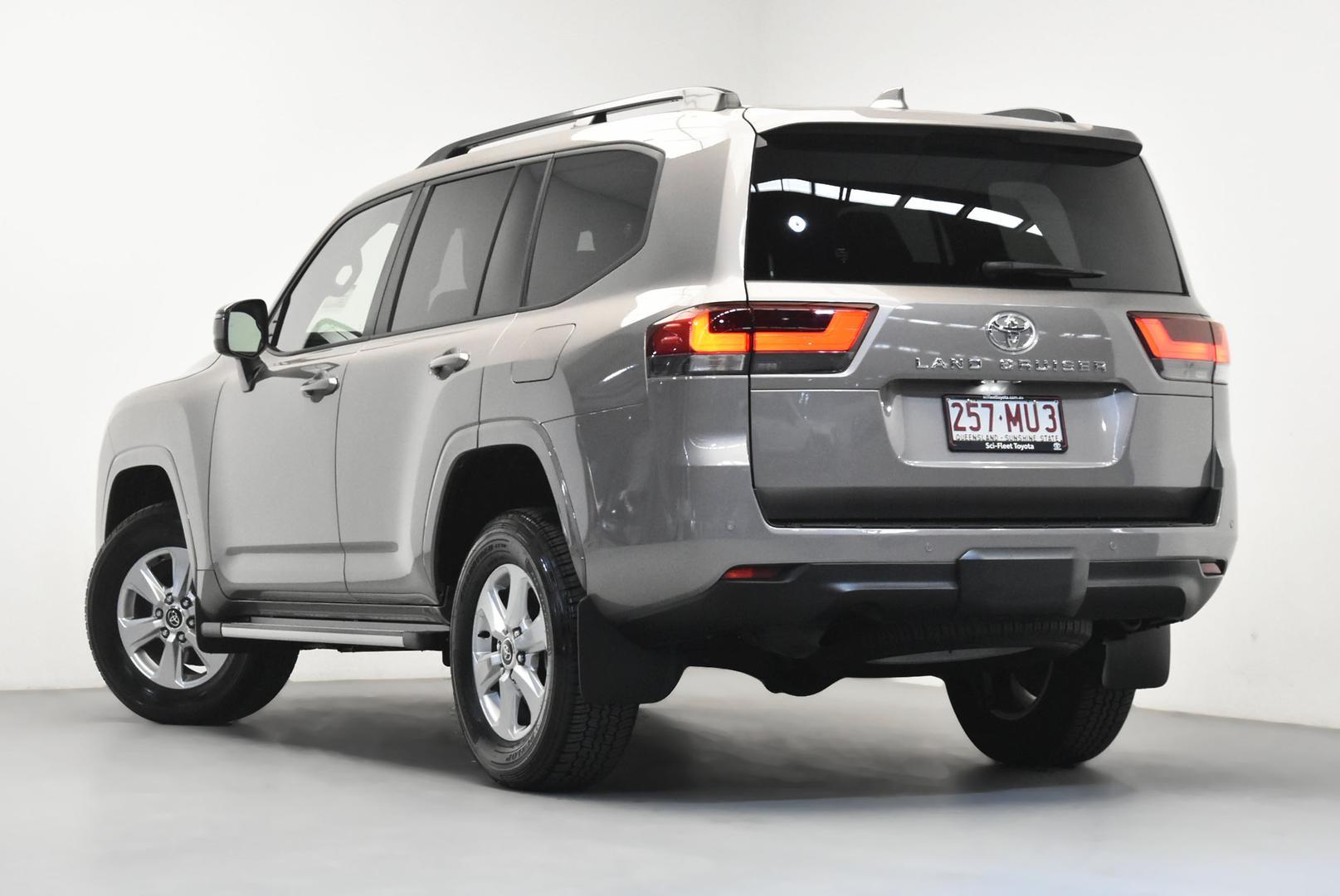 2025 Toyota Landcruiser GXL in Bronze