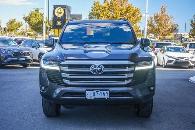 2026 Toyota Landcruiser VX in Silver