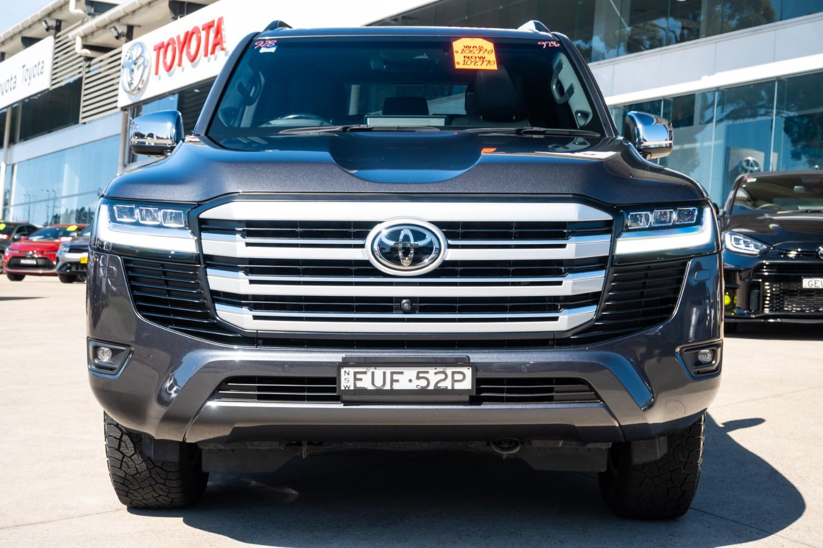2022 Toyota Landcruiser Sahara in Silver