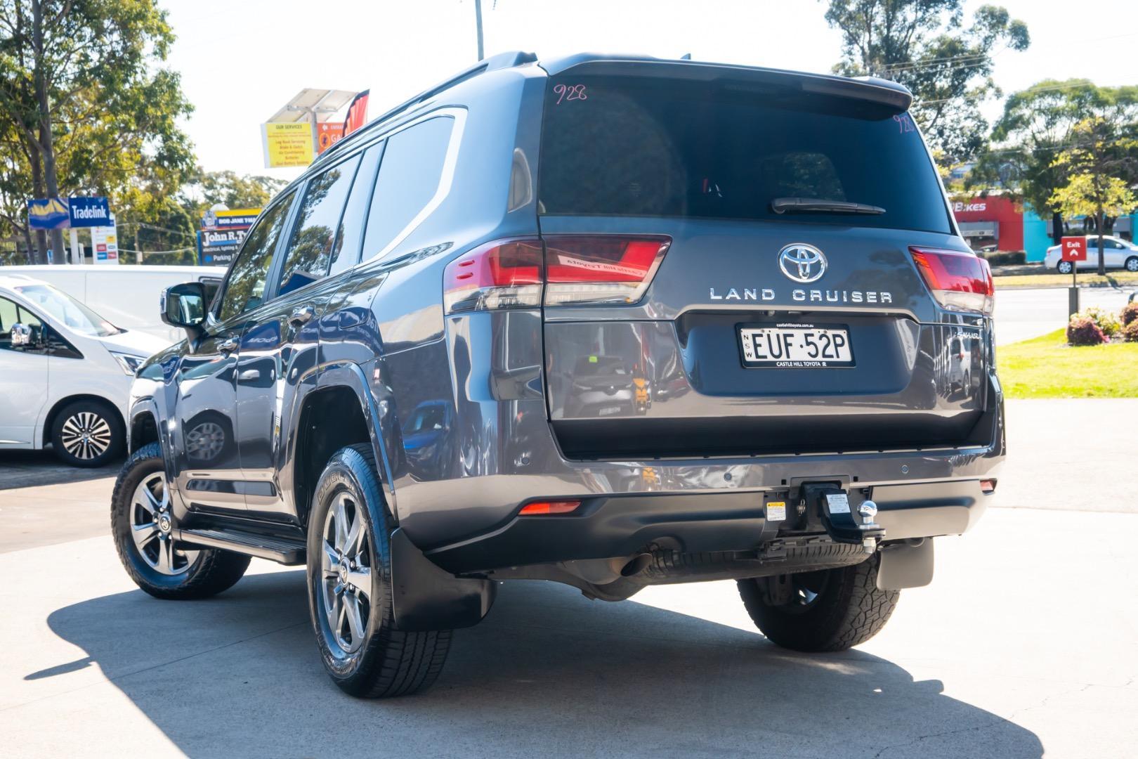 2022 Toyota Landcruiser Sahara in Silver