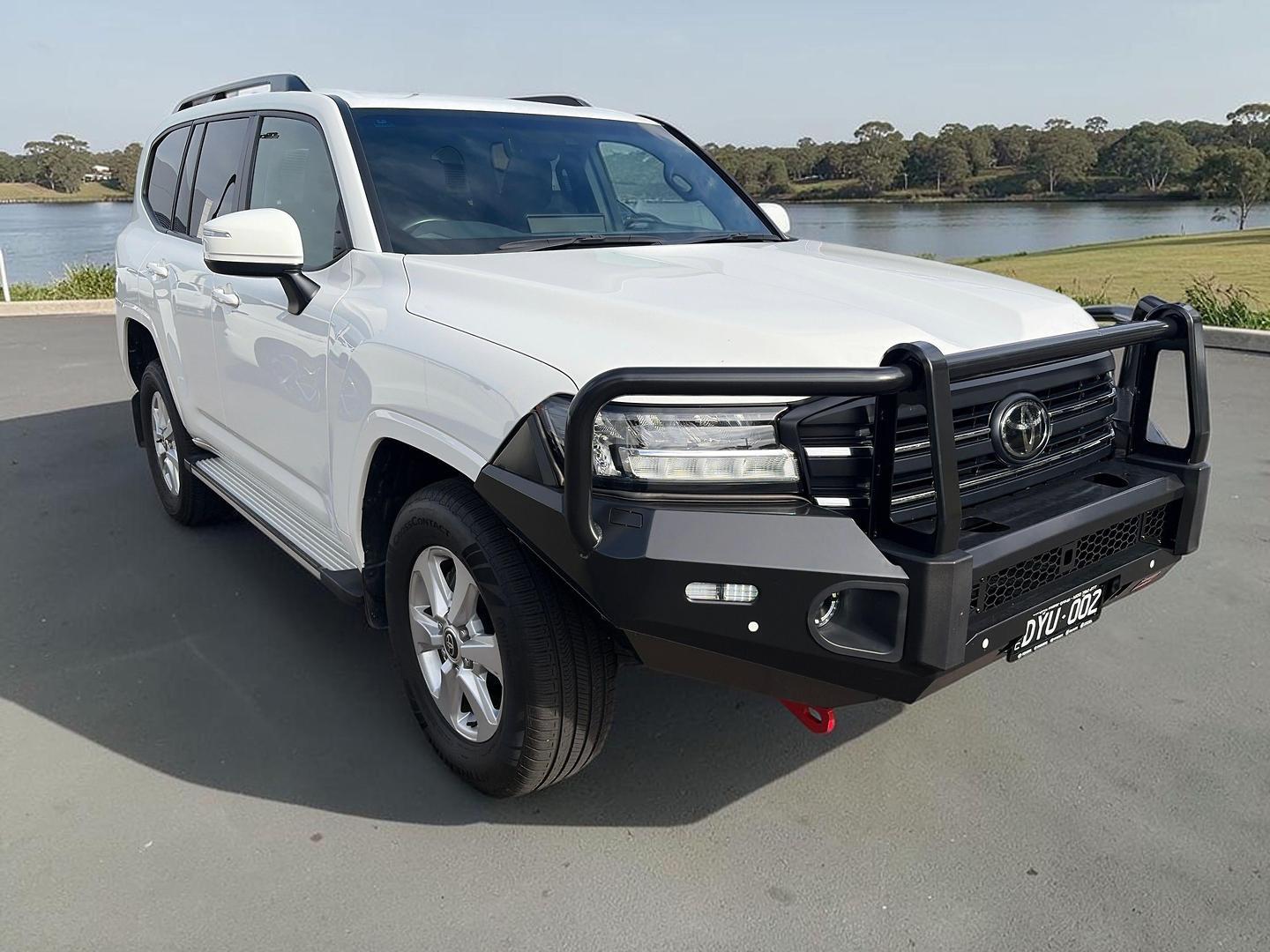 2024 Toyota Landcruiser 300 GXL in White