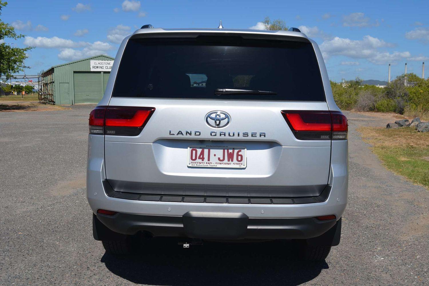 2024 Toyota Landcruiser VX in Silver