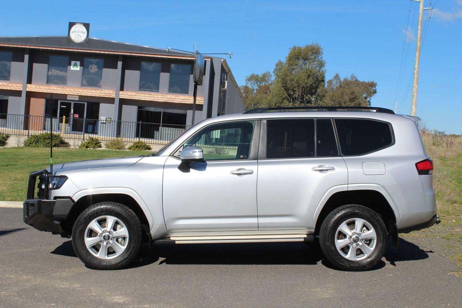 2022 Toyota Landcruiser GXL in Silver