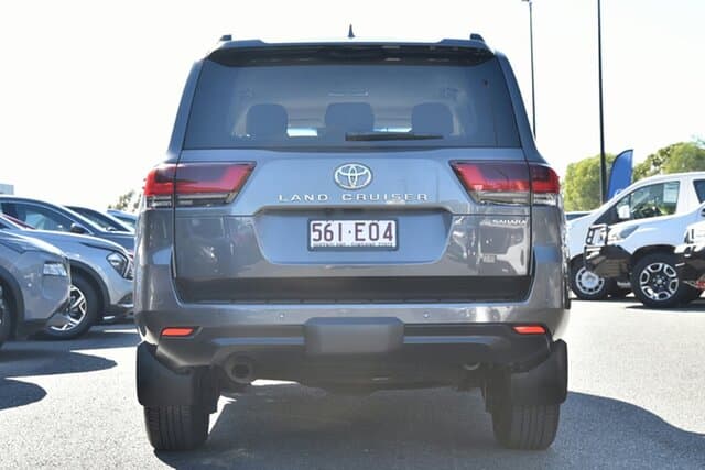 2022 Toyota Landcruiser Sahara in Silver