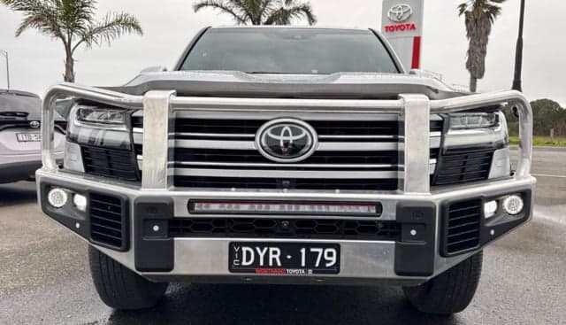2022 Toyota Landcruiser VX in Silver