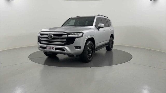 2023 Toyota Landcruiser Sahara in Silver