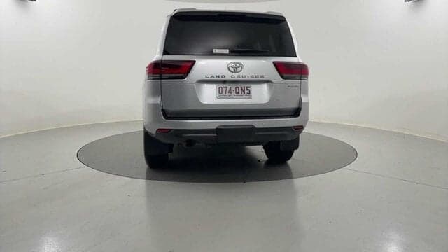 2023 Toyota Landcruiser Sahara in Silver