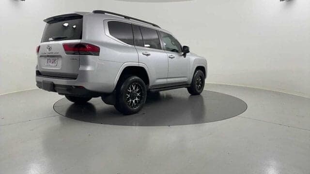 2023 Toyota Landcruiser Sahara in Silver