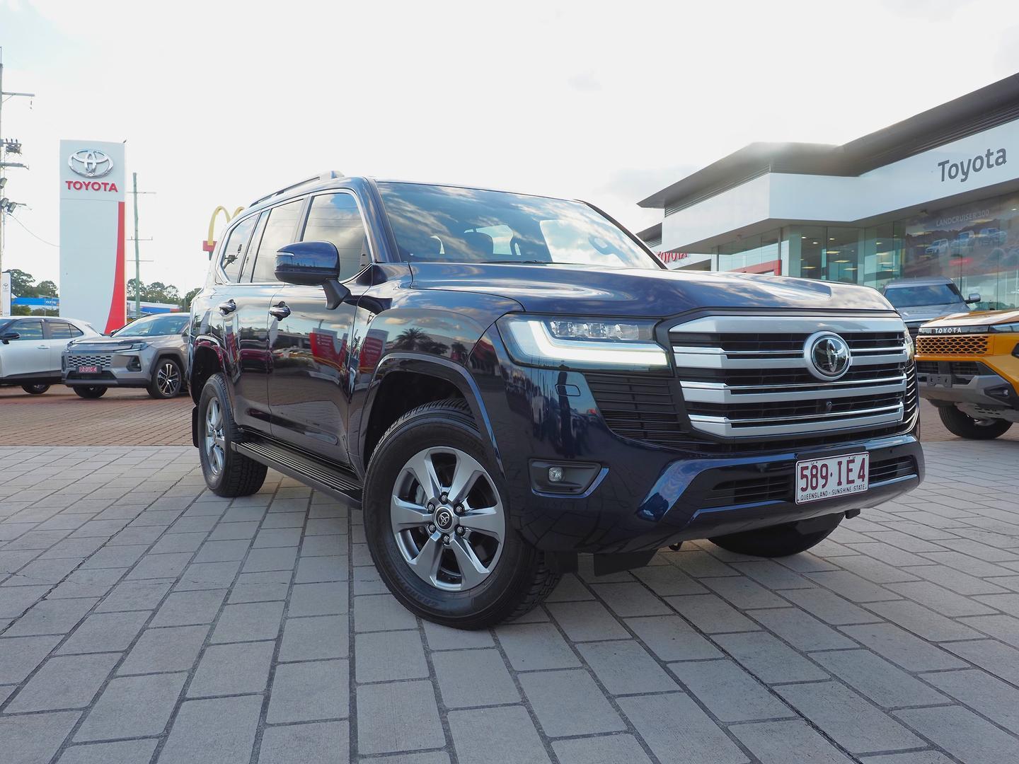 2023 Toyota Landcruiser Sahara in Blue