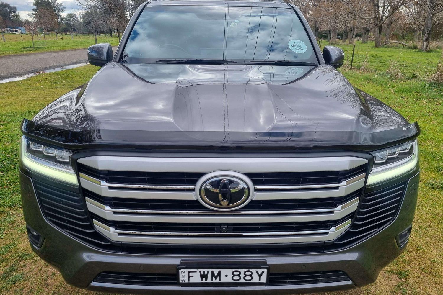 2023 Toyota Landcruiser VX in Silver