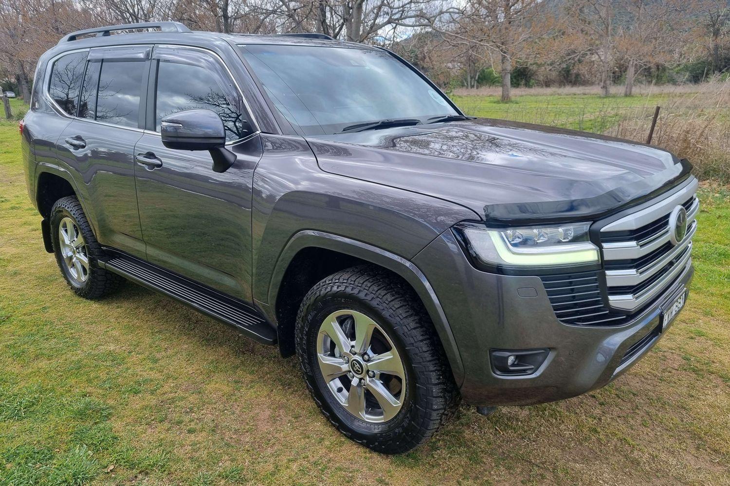 2023 Toyota Landcruiser VX in Silver