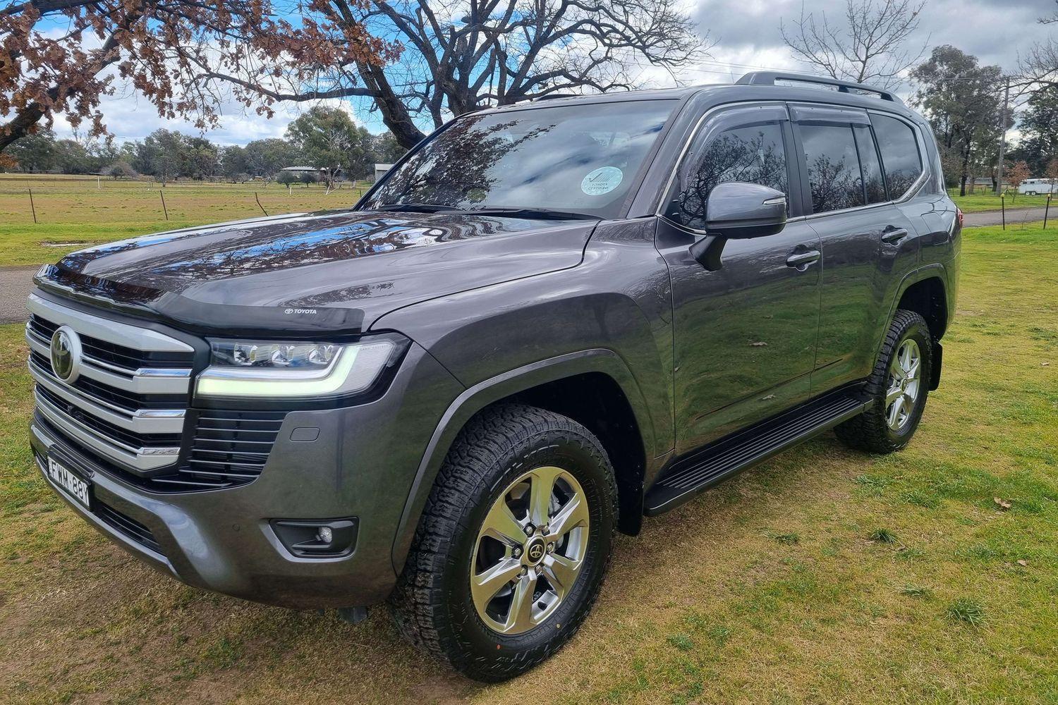 2023 Toyota Landcruiser VX in Silver