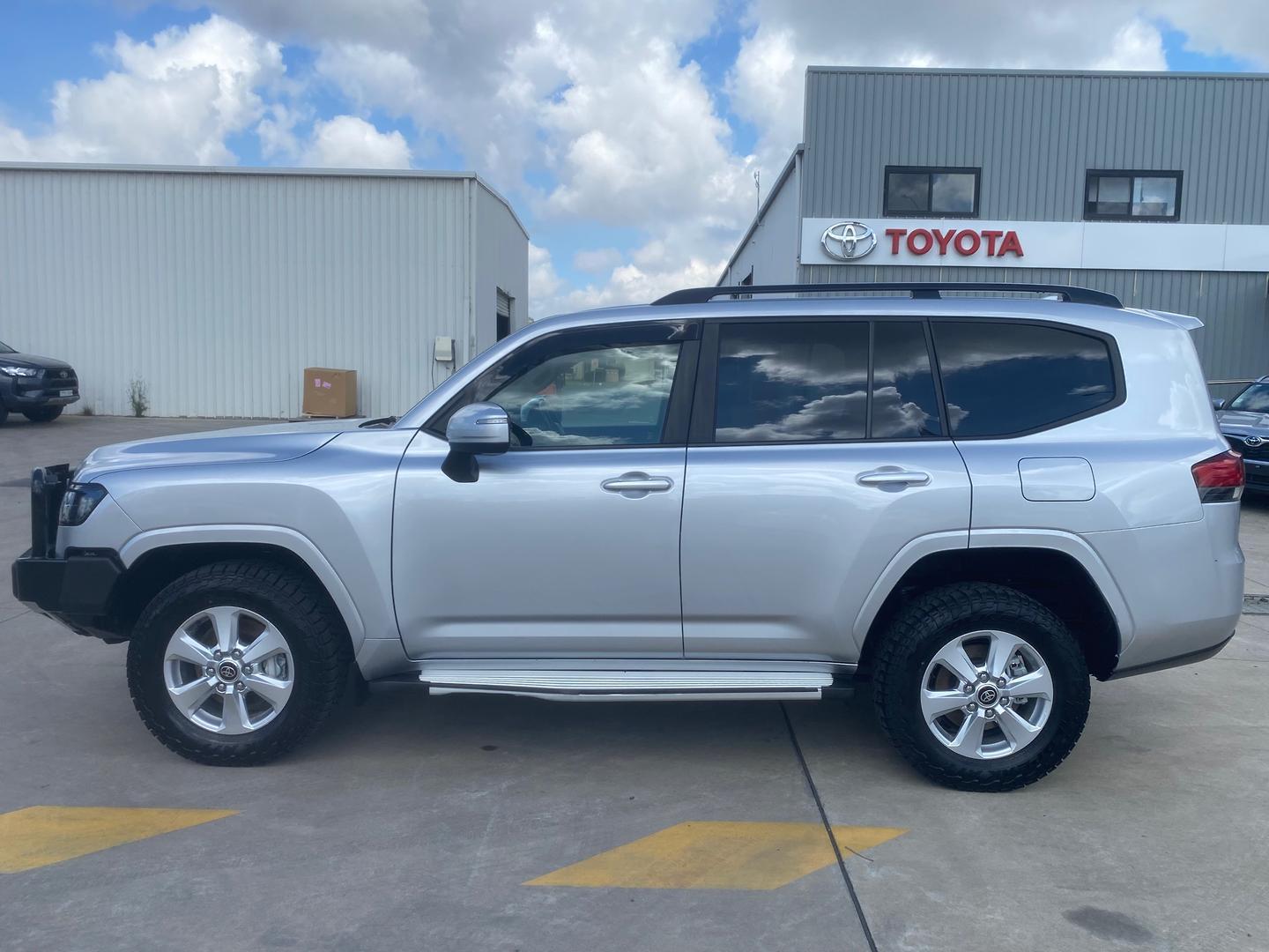 2023 Toyota Landcruiser 300 GXL in Silver