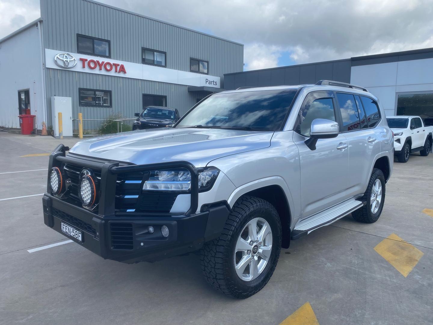 2023 Toyota Landcruiser 300 GXL in Silver
