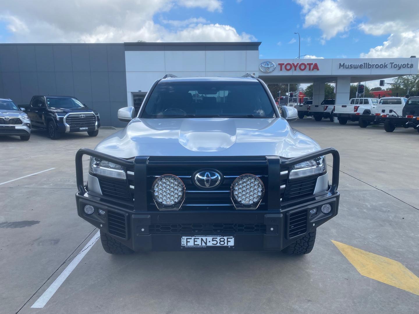 2023 Toyota Landcruiser 300 GXL in Silver