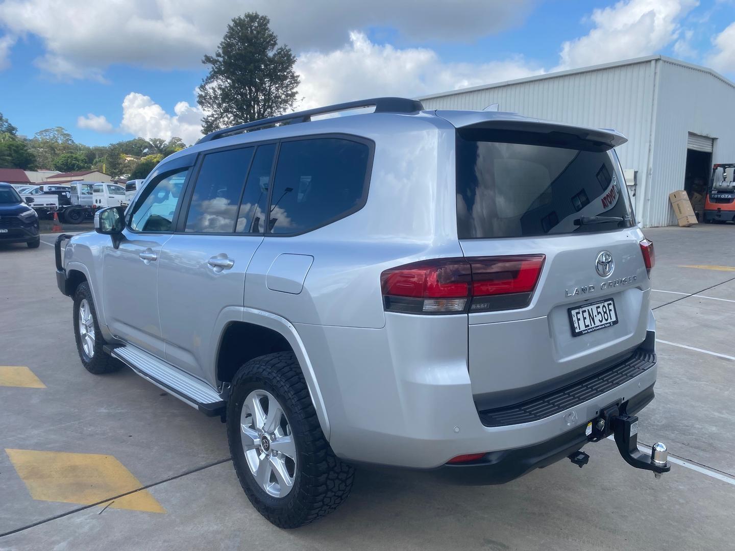 2023 Toyota Landcruiser 300 GXL in Silver