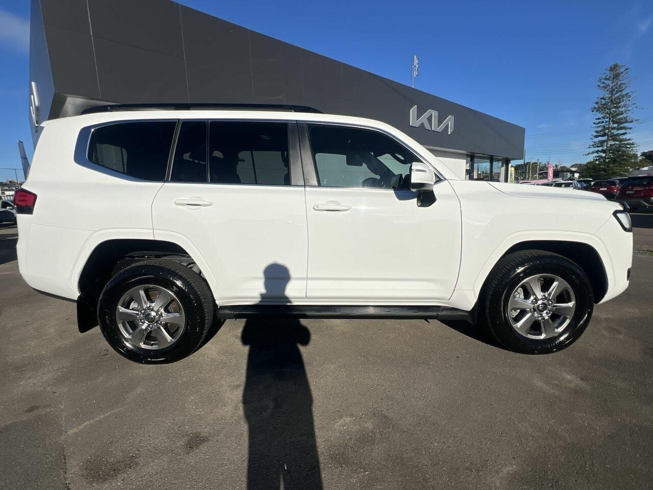 2024 Toyota Landcruiser 300 VX in White
