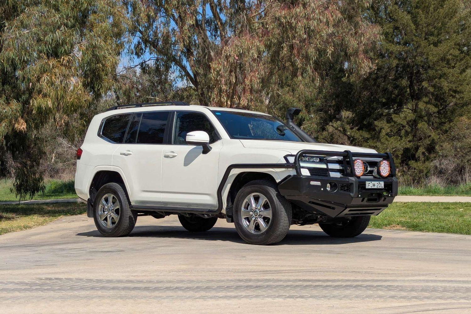 2024 Toyota Landcruiser VX in White