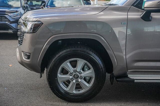 2025 Toyota Landcruiser GXL in Bronze