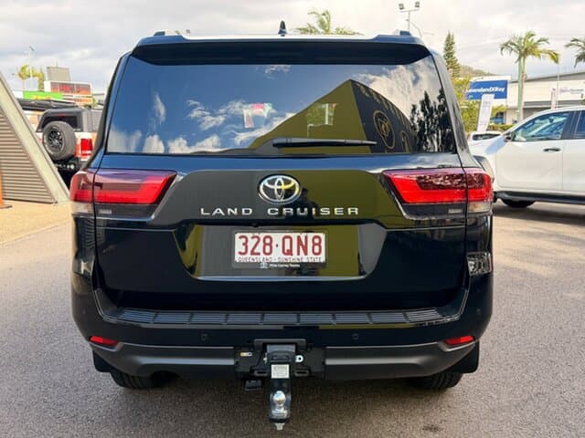 2025 Toyota Landcruiser GXL in Black