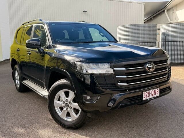 2025 Toyota Landcruiser GXL in Black