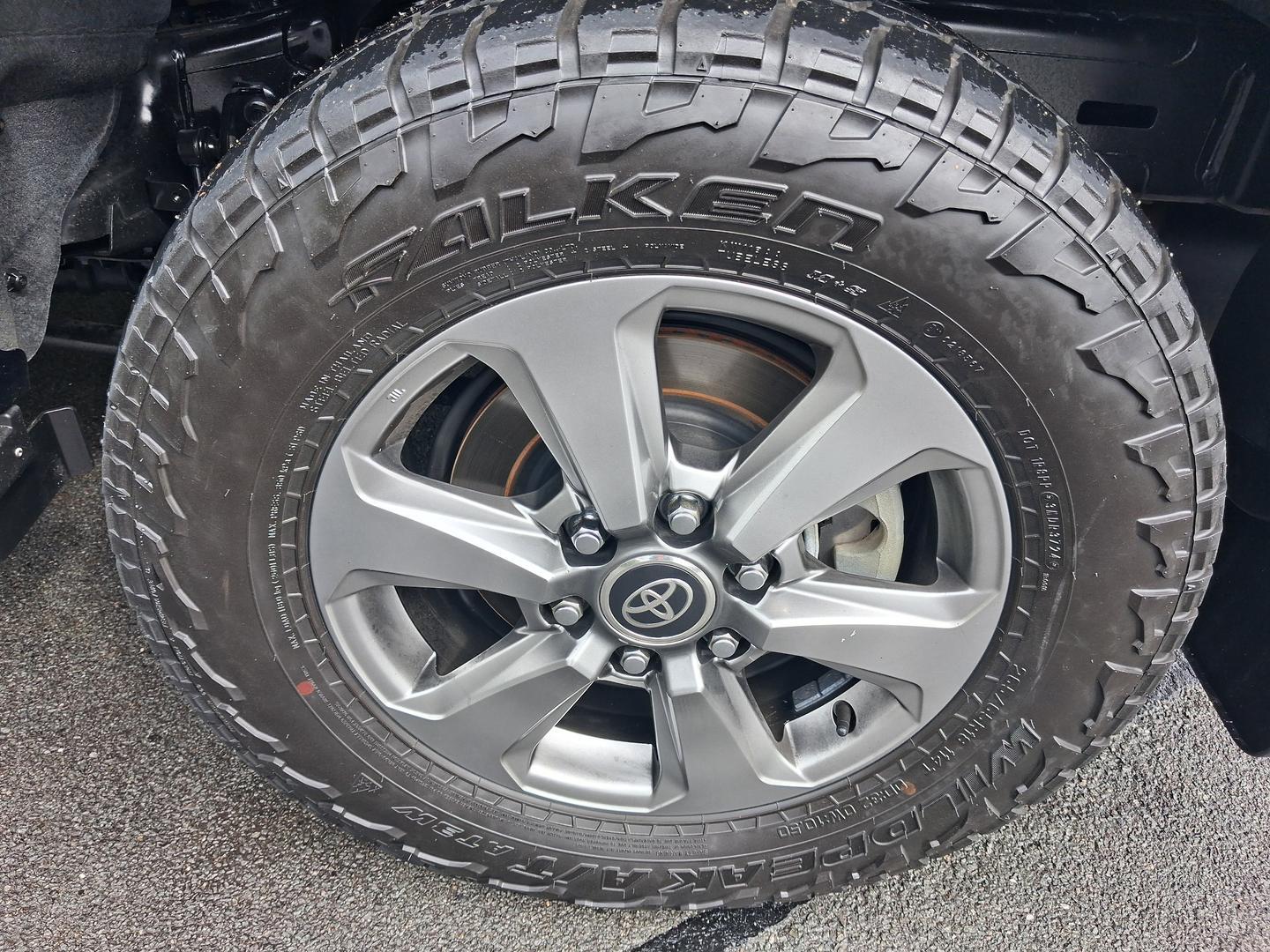 2022 Toyota Landcruiser VX in Blue
