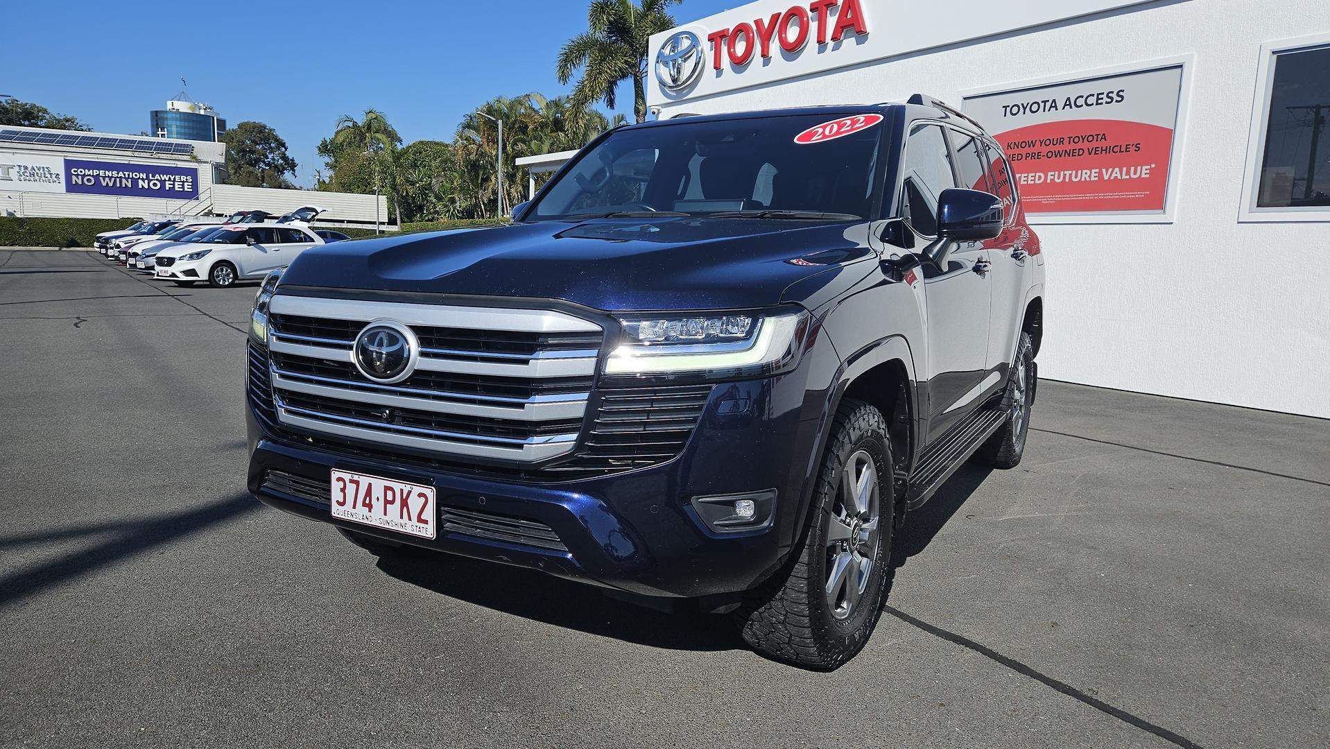 2022 Toyota Landcruiser VX in Blue
