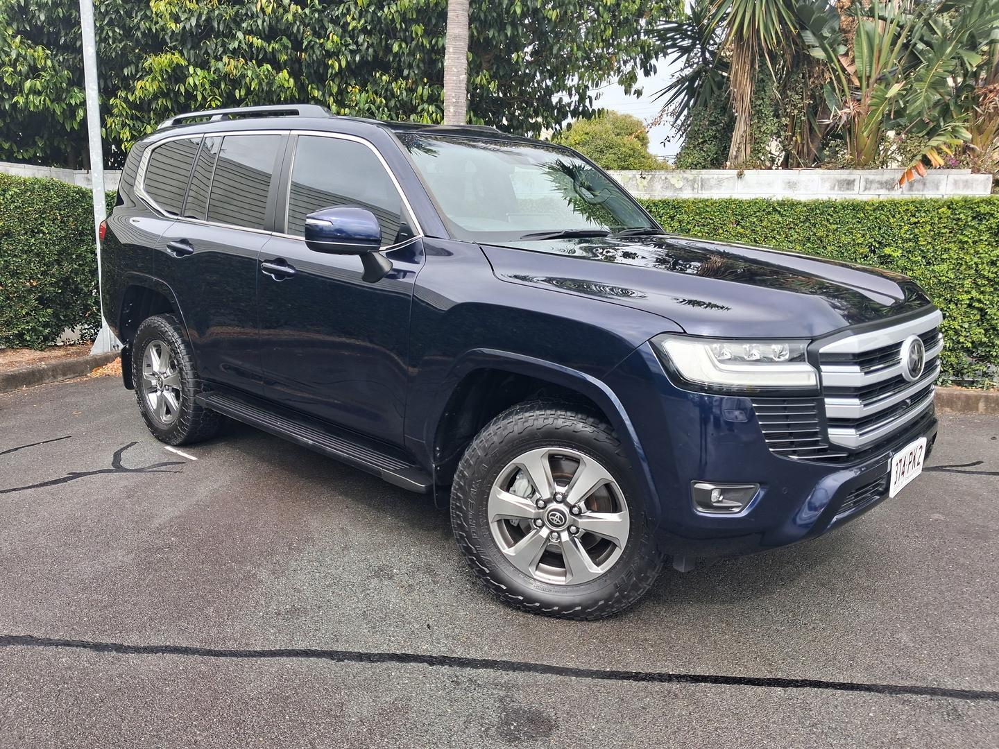 2022 Toyota Landcruiser VX in Blue