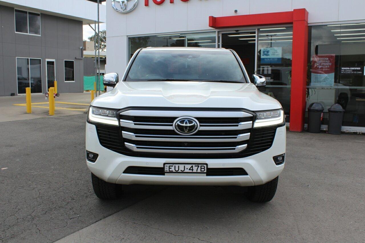 2022 Toyota Landcruiser Sahara in White