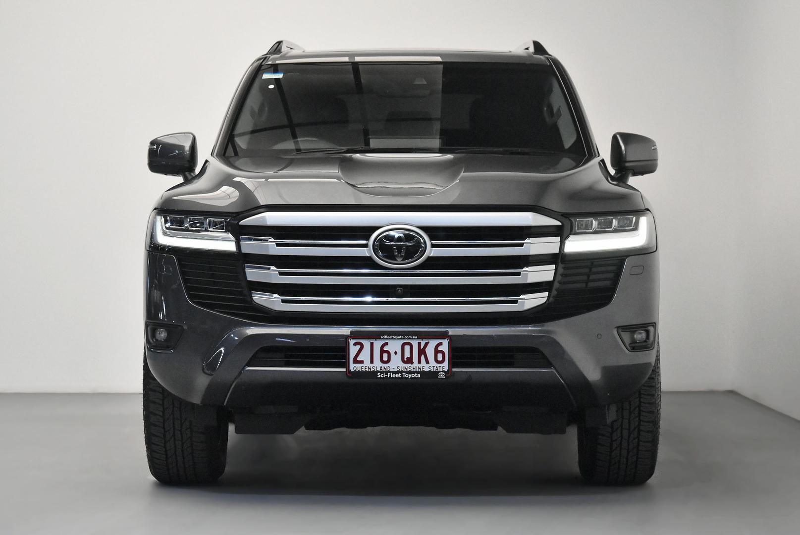 2022 Toyota Landcruiser VX in Silver
