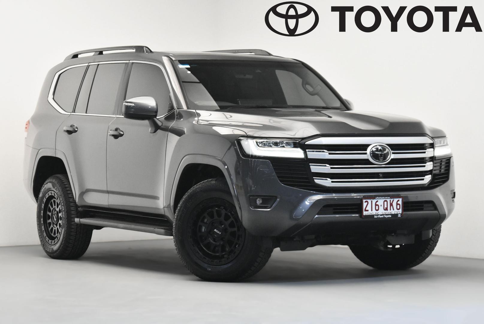 2022 Toyota Landcruiser VX in Silver