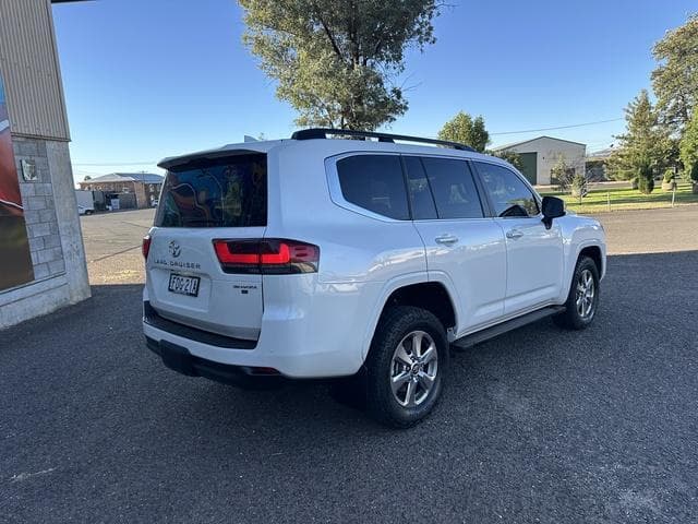 2023 Toyota Landcruiser 300 Sahara in White