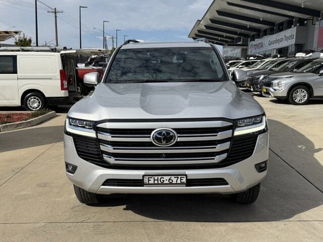 2024 Toyota Landcruiser VX in Silver