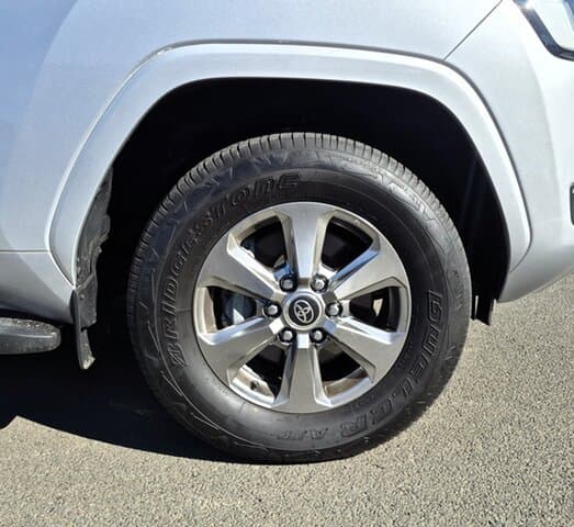 2021 Toyota Landcruiser 300 VX in Silver