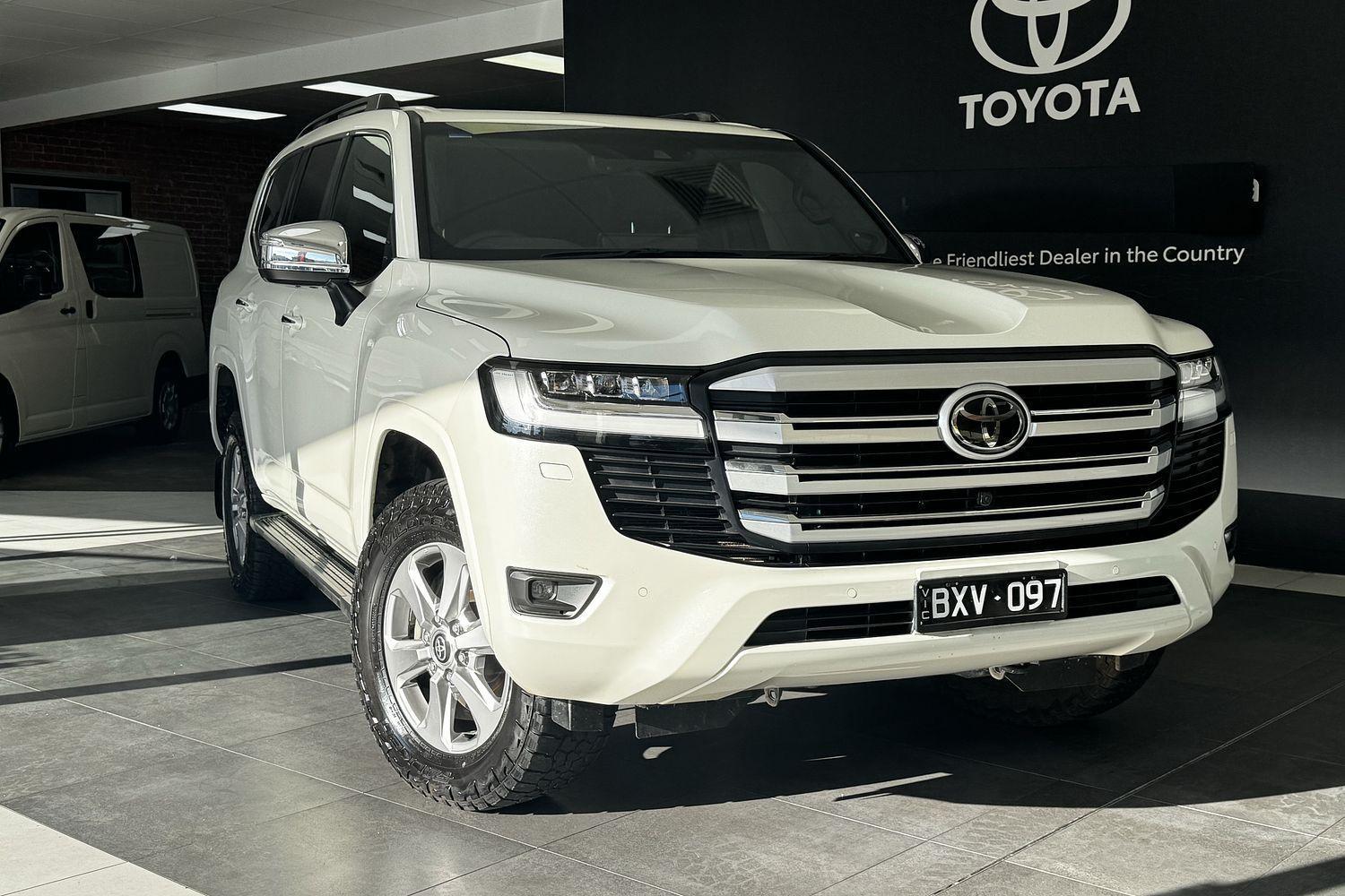2022 Toyota Landcruiser Sahara in White