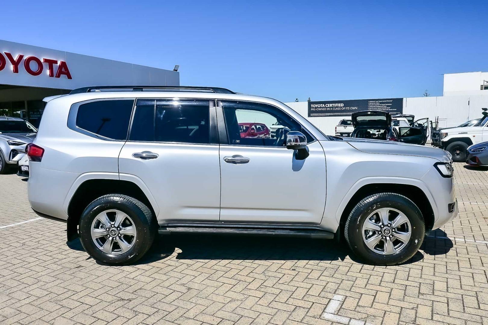 2022 Toyota Landcruiser Sahara in Silver