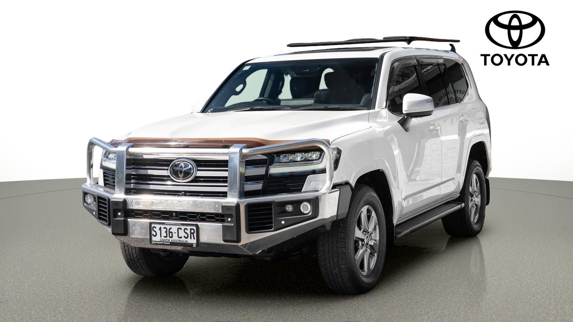 2022 Toyota Landcruiser VX in White