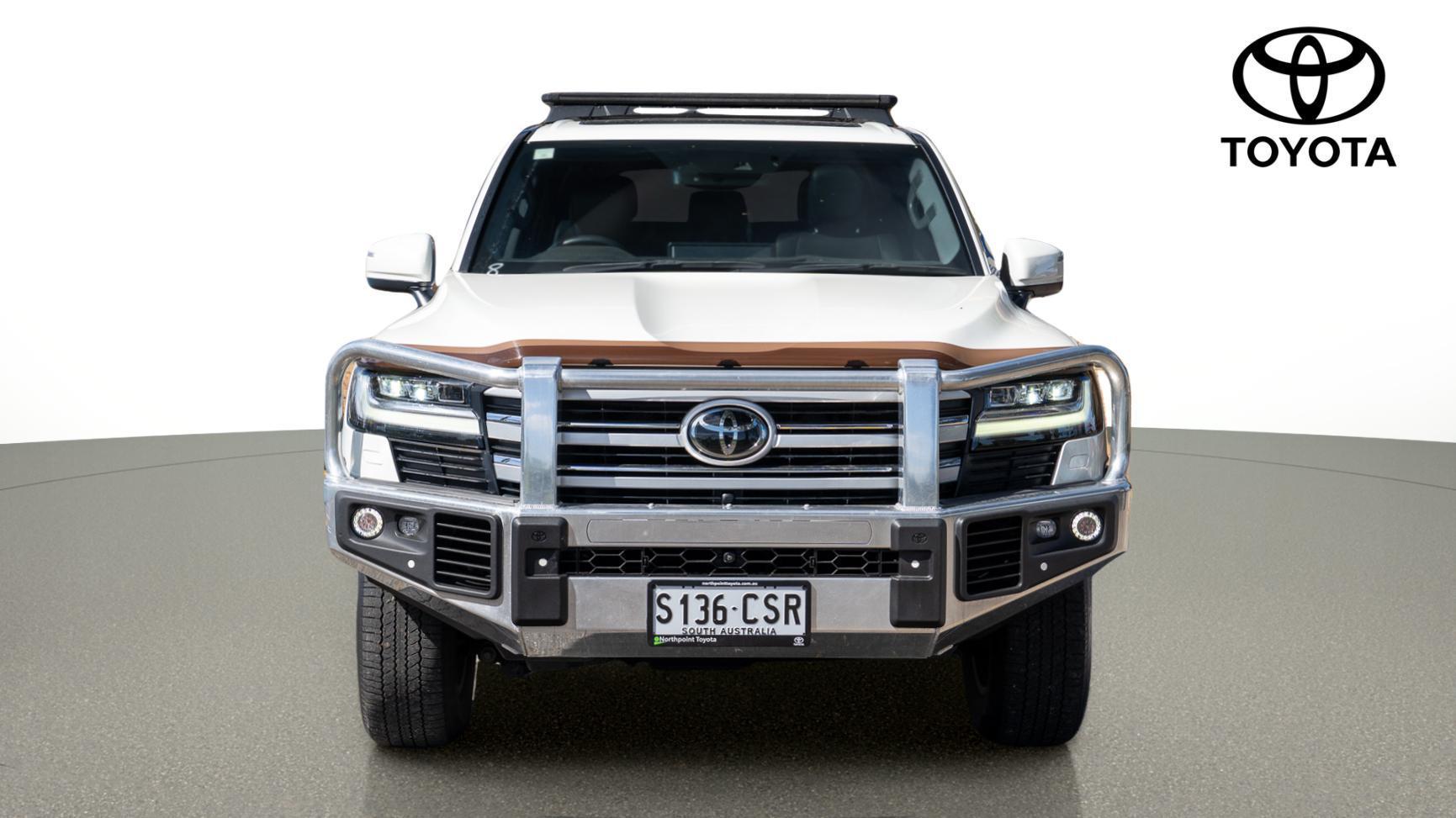 2022 Toyota Landcruiser VX in White