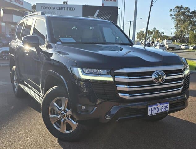 2023 Toyota Landcruiser VX in Blue