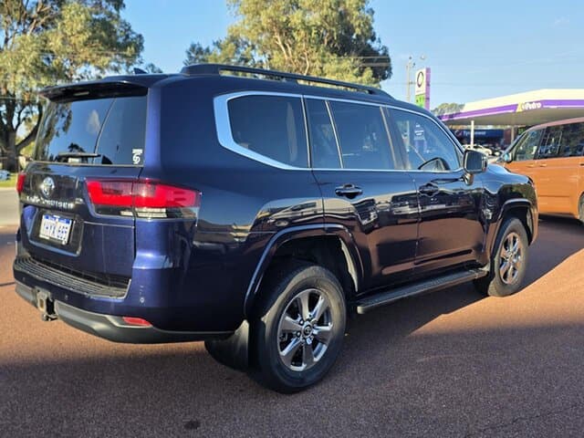 2023 Toyota Landcruiser VX in Blue