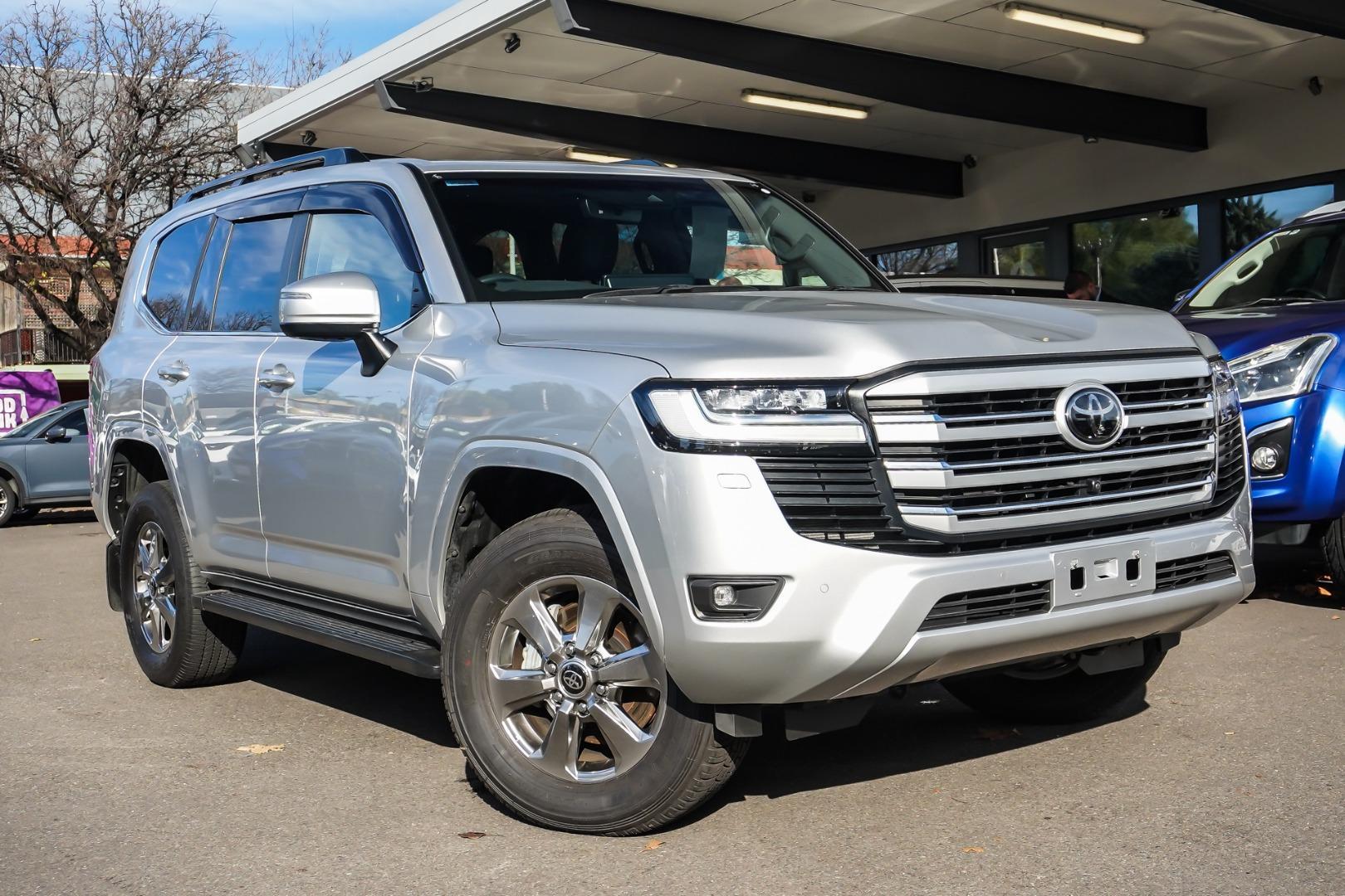 2023 Toyota Landcruiser VX in Silver