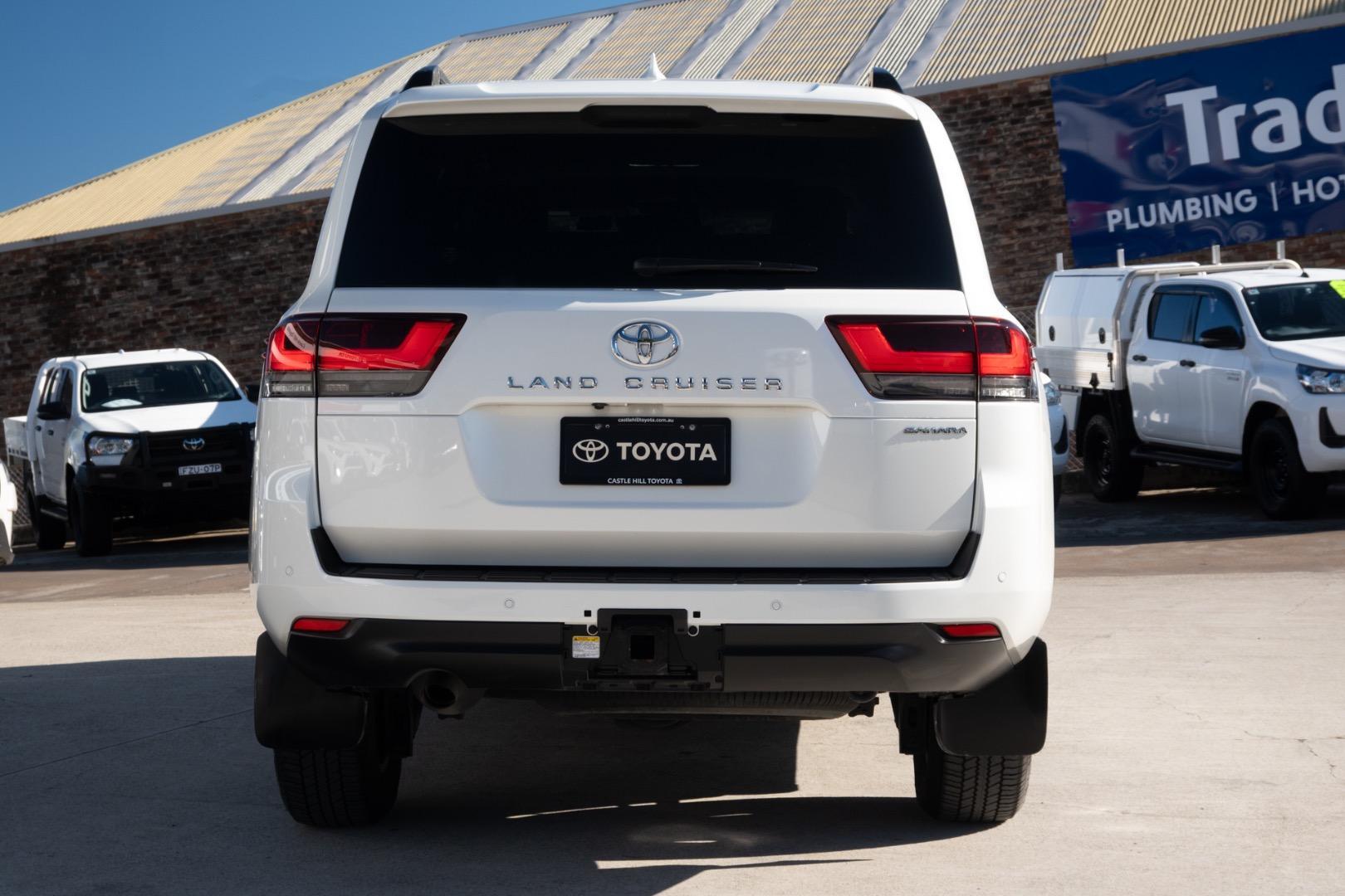 2024 Toyota Landcruiser Sahara in White