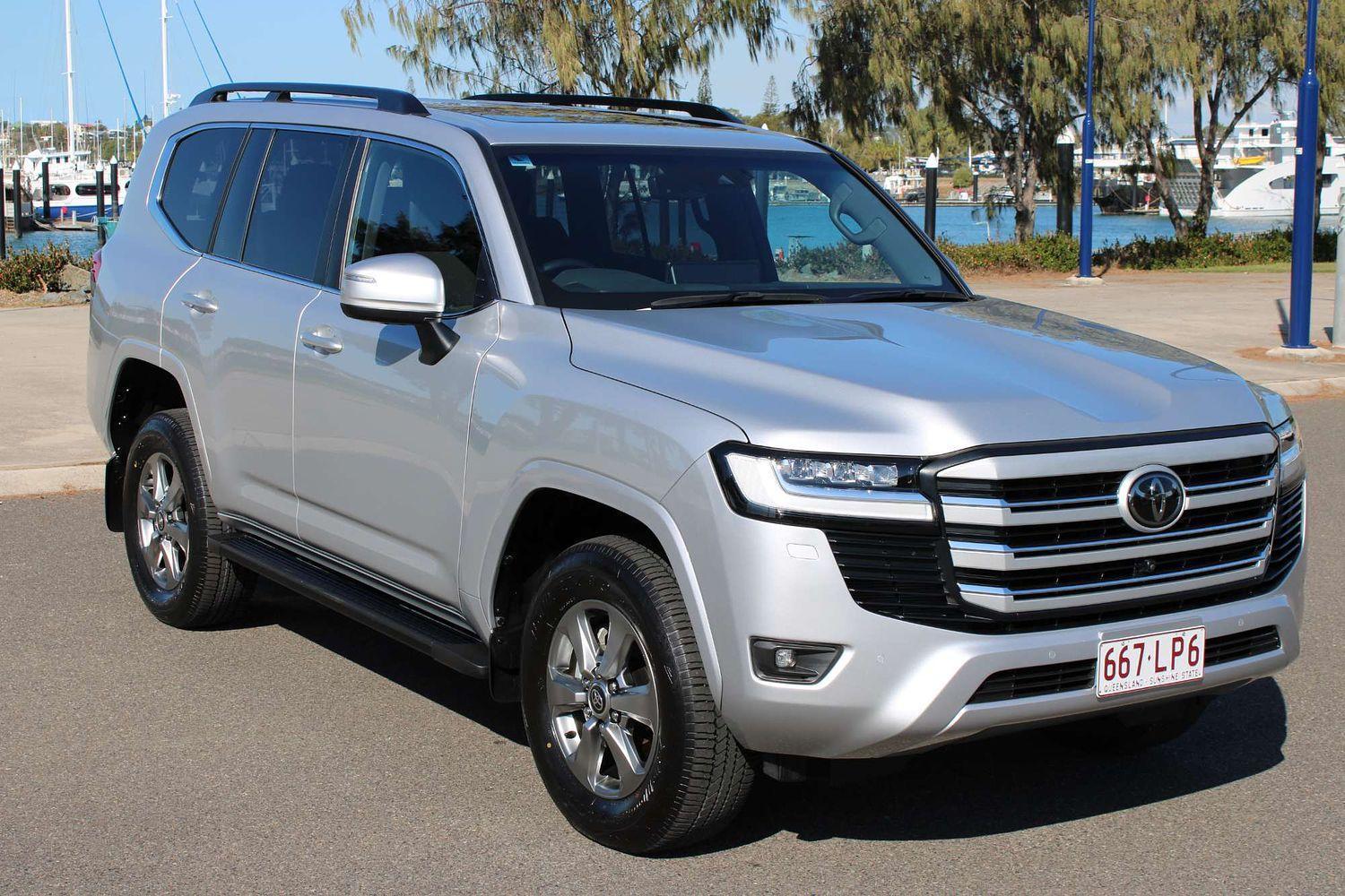 2024 Toyota Landcruiser VX in Silver