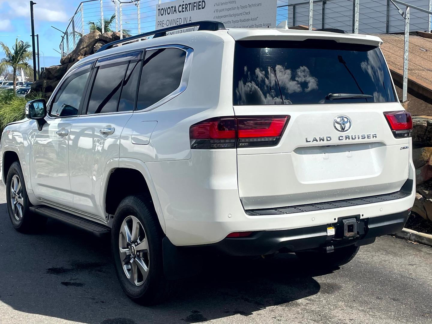 2022 Toyota Landcruiser Sahara in White