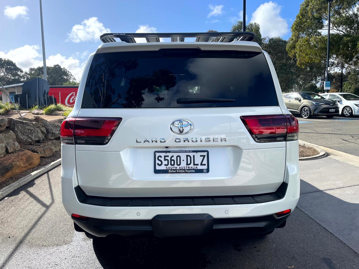 2022 Toyota Landcruiser VX in White