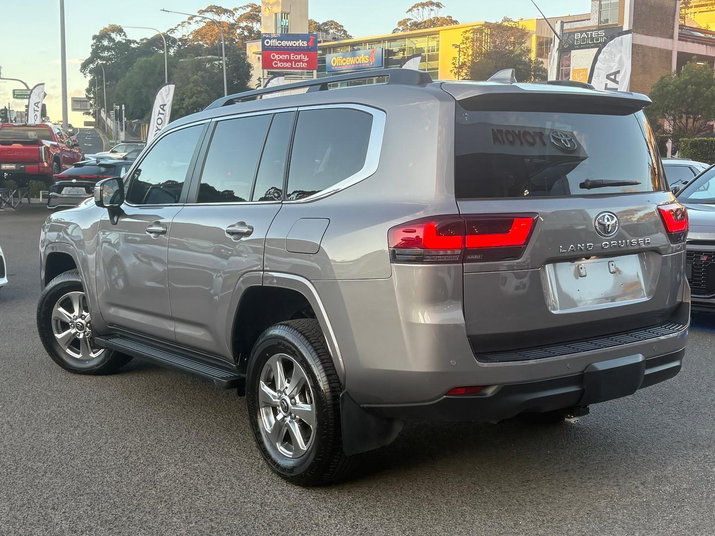 2025 Toyota Landcruiser VX in Bronze