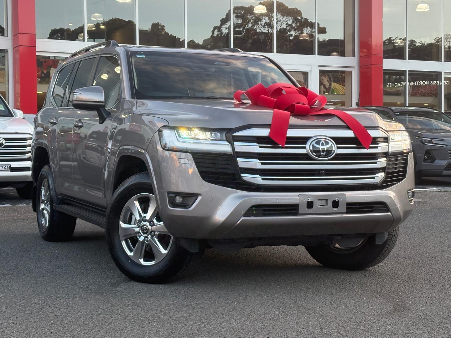 2025 Toyota Landcruiser VX in Bronze