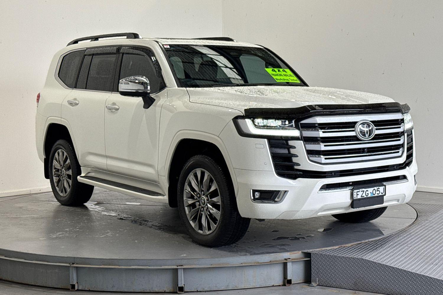 2026 Toyota Landcruiser Sahara ZX in White