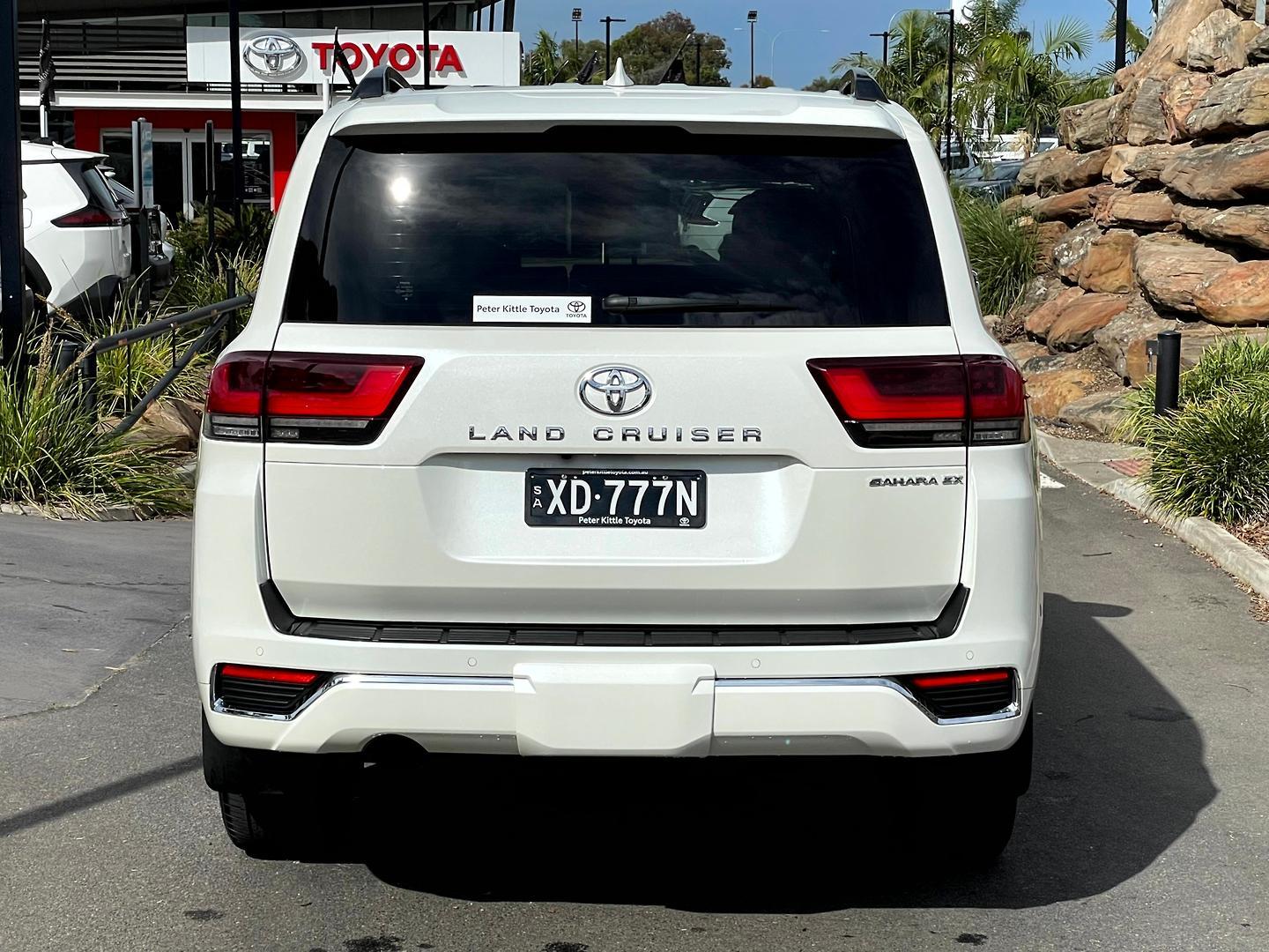 2021 Toyota Landcruiser Sahara ZX in White