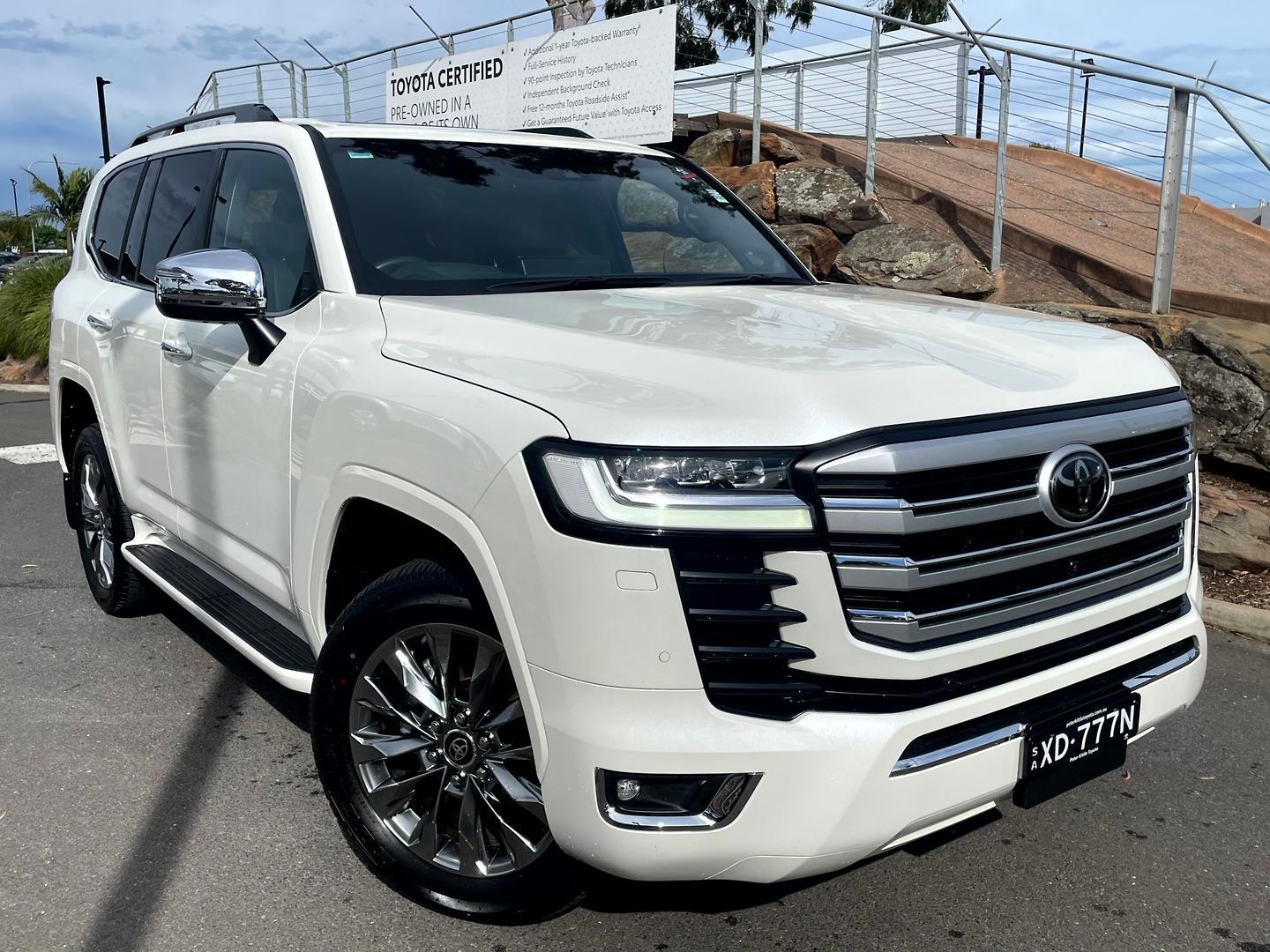 2021 Toyota Landcruiser Sahara ZX in White